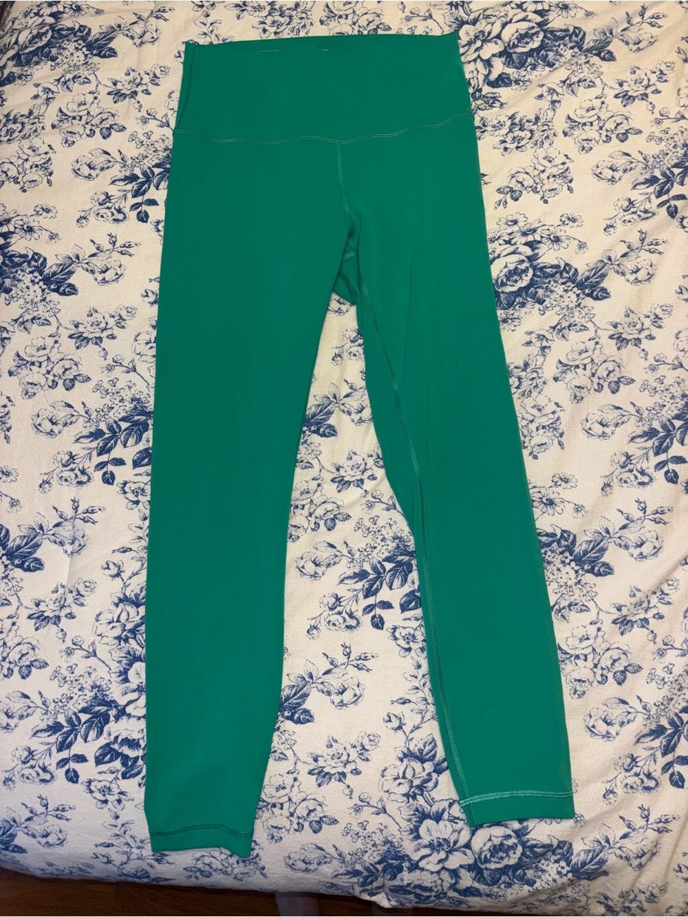 Lululemon size 8 Leggings